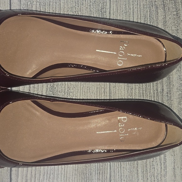 Linea Paolo Nora Patent Pointy Toe Resin Chain Keeper Flats Dark Red Size 7 - Picture 6 of 9